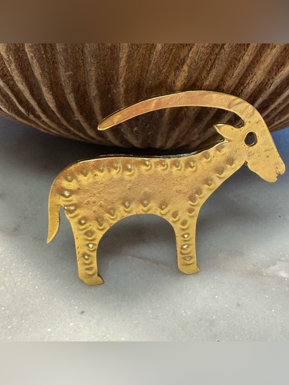 Signed AGATHA PARIS Vintage Textured Gold Ram Ibex Animal Brooch